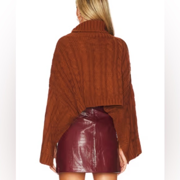 Revolve 🤎 Sloane Sweater in Mocha Bisque by Steve Madden size Medium 🤎 - Picture 2 of 12